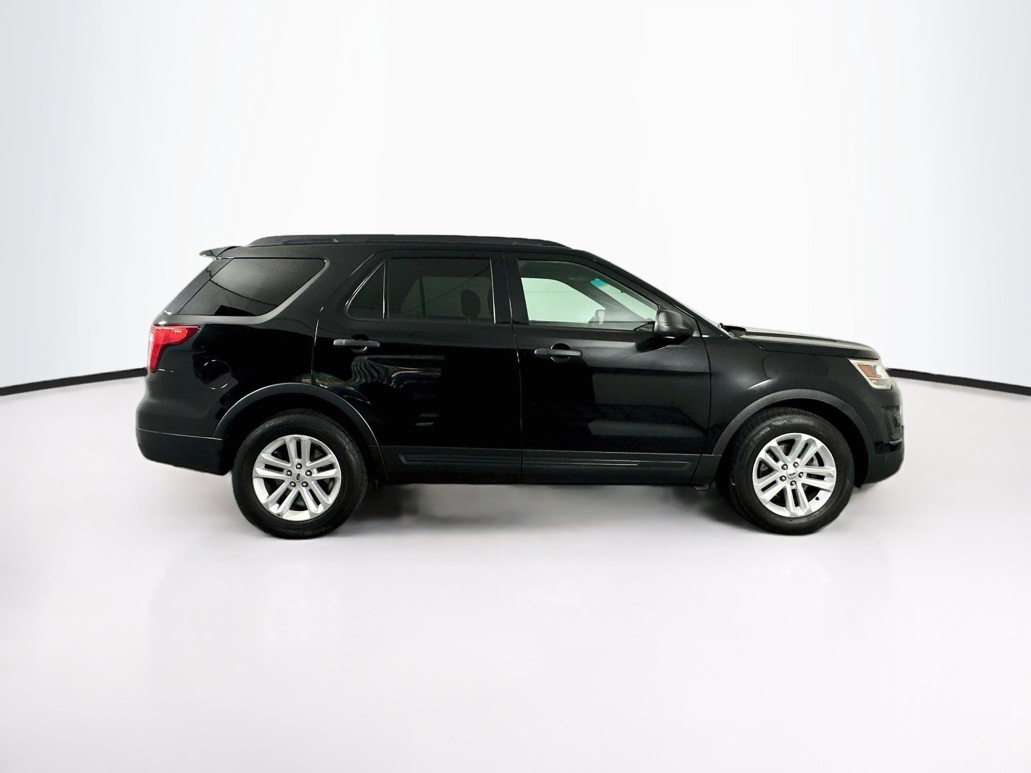 Used 2016 Ford Explorer FWD image 10