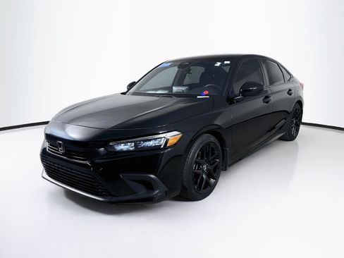 Used 2022 Honda Civic Sport image 4