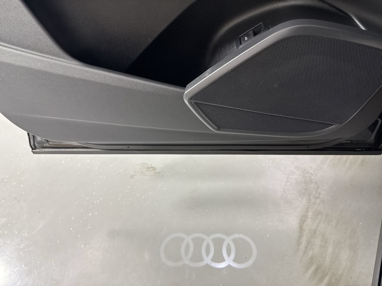 Used 2023 Audi Q5 2.0T Premium w/ Convenience Package AWD/4WD image 18