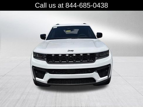 New 2026 Jeep Grand Cherokee Limited AWD/4WD image 2