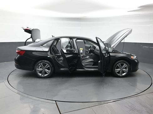 Used 2024 Volkswagen Jetta SE FWD image 49