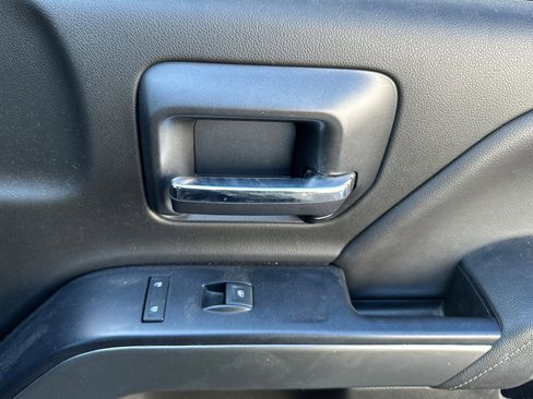 Used 2018 Chevrolet Silverado 1500 LT w/ LT Eassist Package image 20