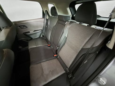 Used 2021 Nissan Rogue S image 27