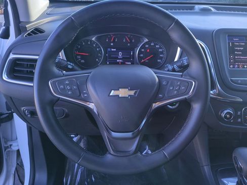 Used 2024 Chevrolet Equinox LT image 19