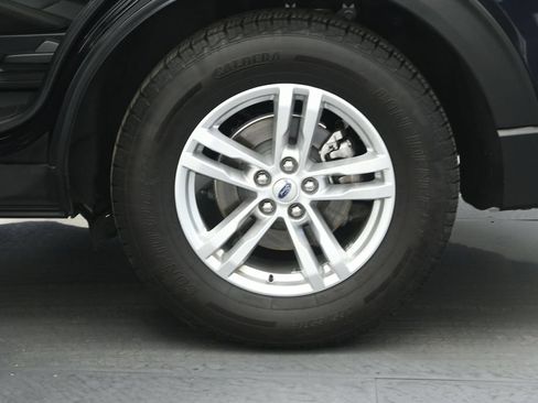 Certified 2022 Ford Explorer XLT RWD image 20