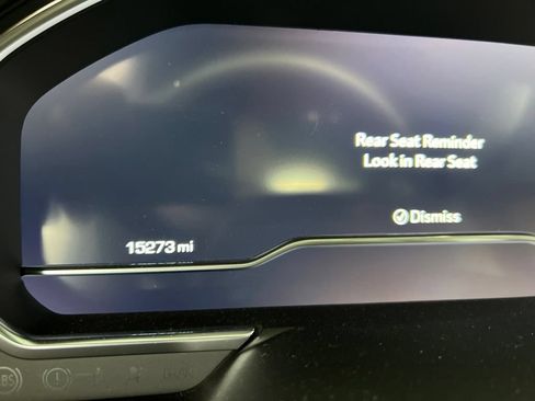 Used 2024 GMC Sierra 2500 Denali AWD/4WD image 7