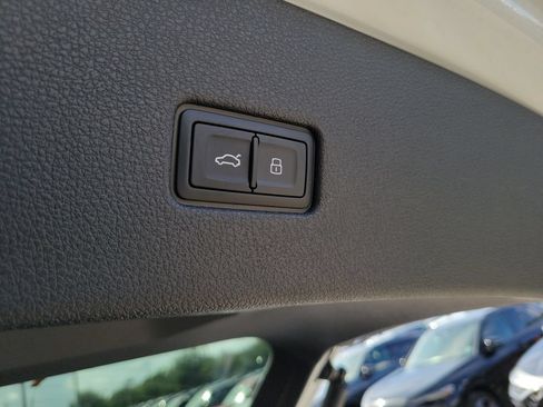 New 2026 Audi SQ8 Prestige AWD/4WD image 30