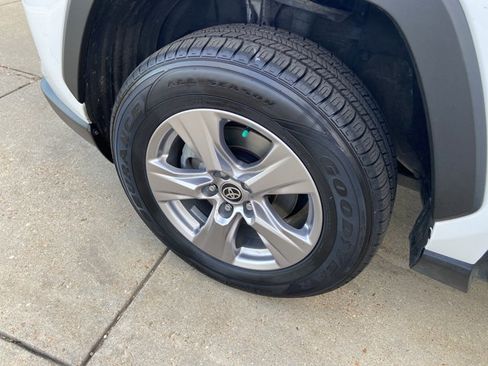 Used 2024 Toyota RAV4 XLE image 25