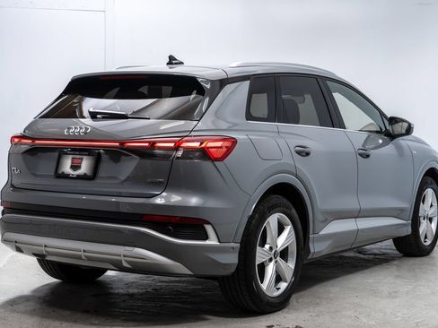 Used 2024 Audi Q4 e-tron Premium Plus w/ Premium Plus AWD/4WD image 7