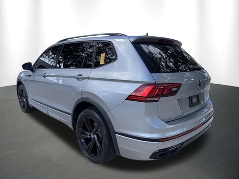 Used 2023 Volkswagen Tiguan SE R-Line image 26