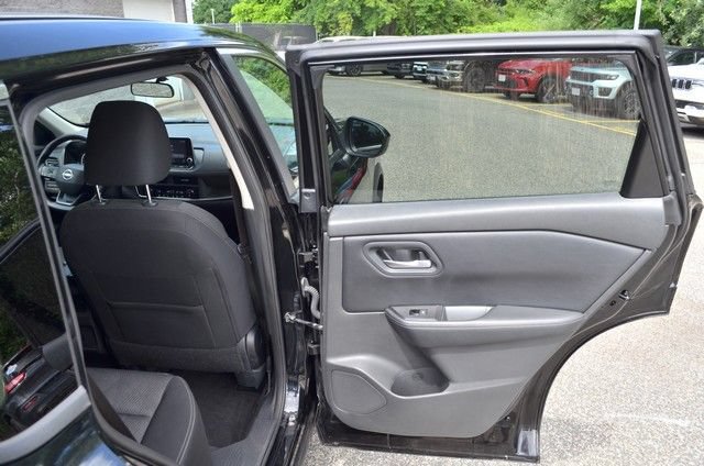 Used 2025 Nissan Rogue SV AWD/4WD image 32