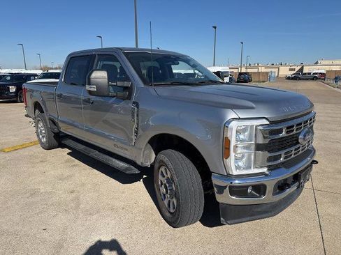 Certified 2024 Ford F250 XLT w/ FX4 Off-Road Package image 18