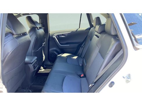 Used 2023 Toyota RAV4 XSE AWD/4WD image 18