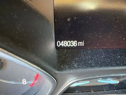 Used 2019 Ford Escape SE FWD image 9