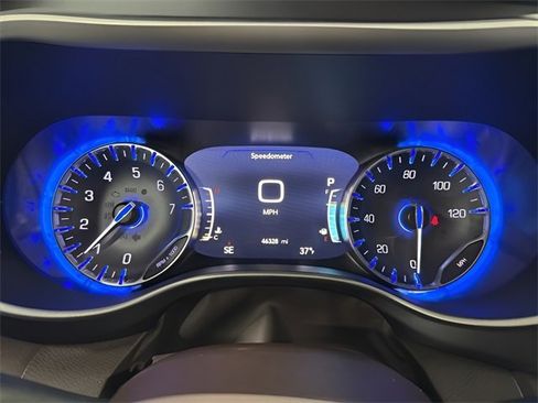 Used 2020 Chrysler Pacifica Touring-L Plus w/ Advanced Safetytec Group image 18