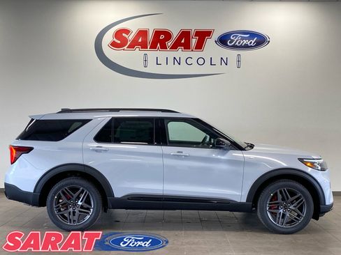 New 2026 Ford Explorer ST-Line image 8
