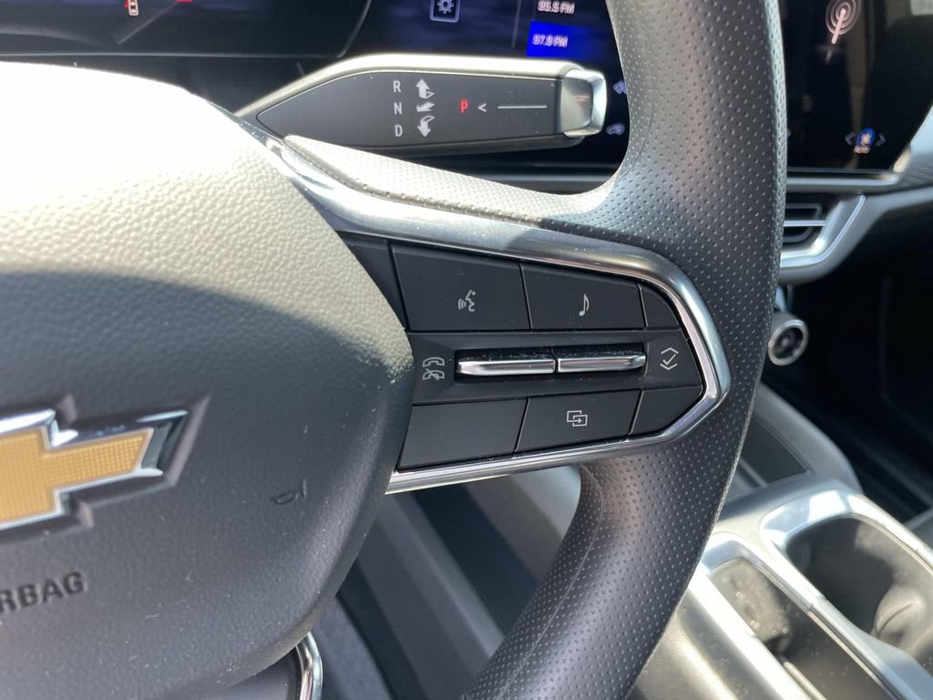 Used 2025 Chevrolet Equinox EV LT FWD image 20