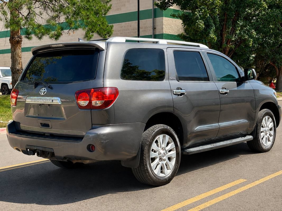Used 2018 Toyota Sequoia Platinum AWD/4WD image 5