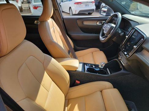 Used 2020 Volvo XC40 T5 Inscription w/ Protection Package Premier AWD/4WD image 15