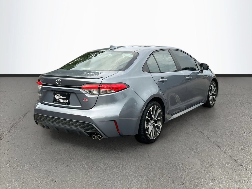 Used 2022 Toyota Corolla SE FWD image 6