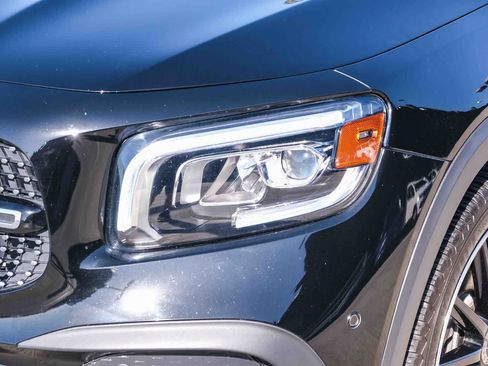 Used 2023 Mercedes-Benz GLB 250 image 12