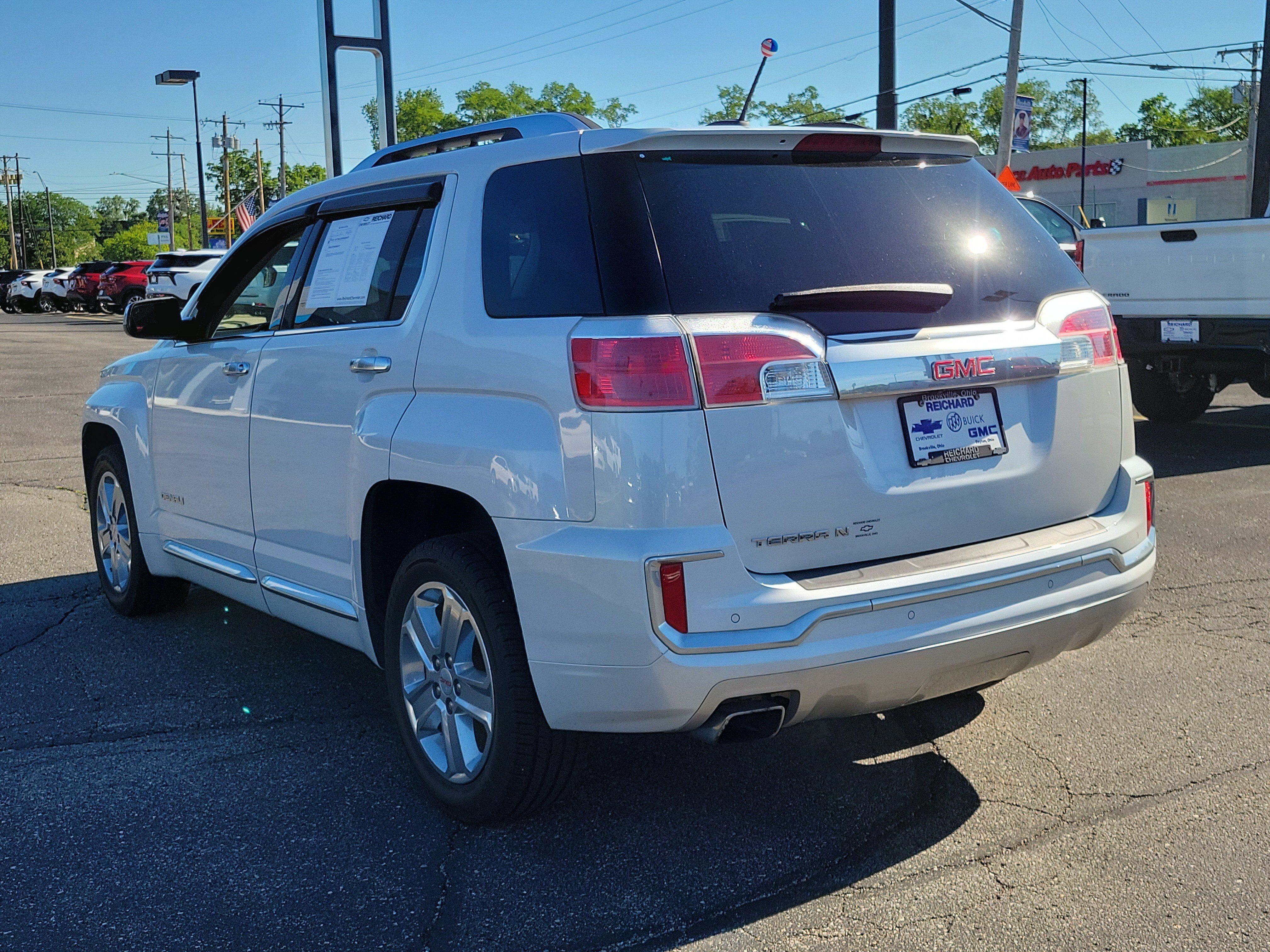 Used 2017 GMC Terrain Denali AWD/4WD image 3