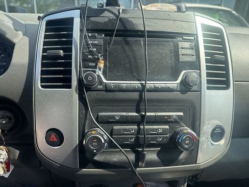 Used 2017 Nissan Frontier SV image 19