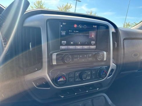 Used 2015 GMC Sierra 1500 SLT w/ SLT Crew Cab Value Package AWD/4WD image 9