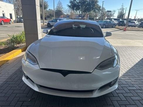 Used 2020 Tesla Model S Long Range Sedan image 2