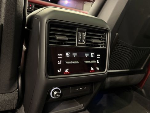 Certified 2025 Porsche Cayenne GTS image 22