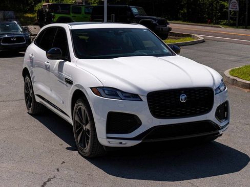 Used 2026 Jaguar F-PACE R-Dynamic S AWD/4WD image 3