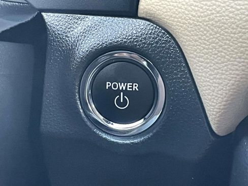 Used 2025 Toyota RAV4 Limited w/ Advanced Technology Package image 31