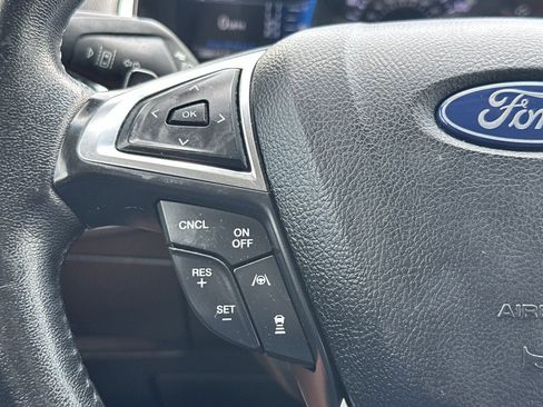 Used 2020 Ford Edge Titanium w/ Equipment Group 301A AWD/4WD image 30