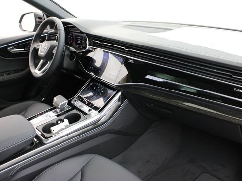 New 2026 Audi Q8 Premium Plus image 25