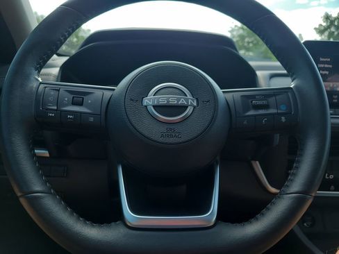 Certified 2024 Nissan Rogue SV w/ SV Premium Package FWD image 27