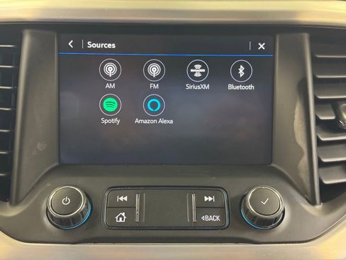 Used 2021 GMC Acadia SLT FWD image 44