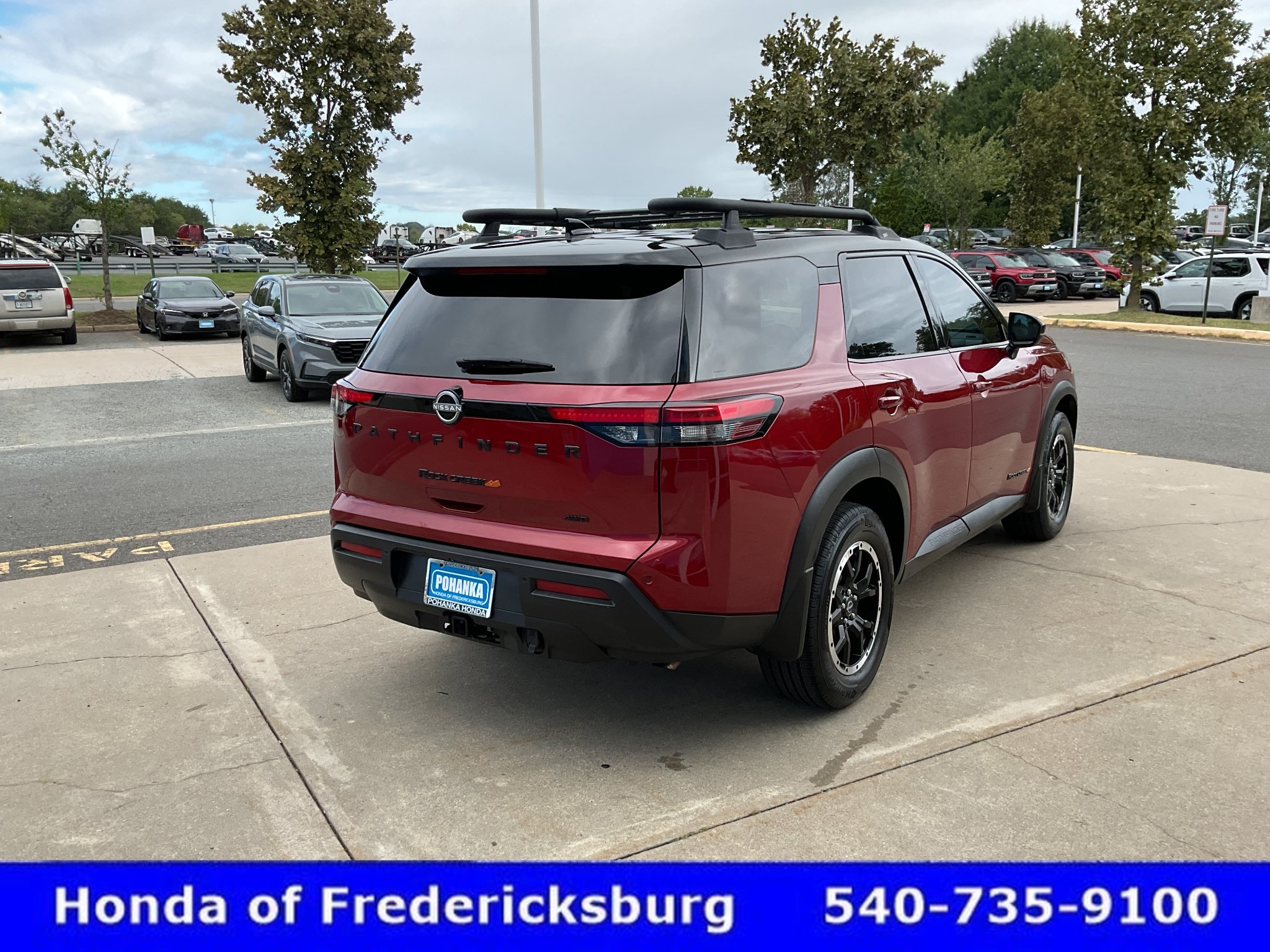 Used 2023 Nissan Pathfinder Rock Creek AWD/4WD image 6