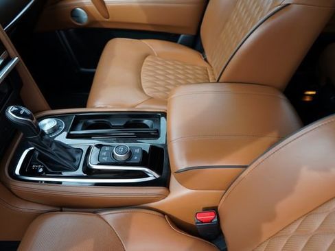 Used 2023 INFINITI QX80 Sensory w/ All-Season Package image 43