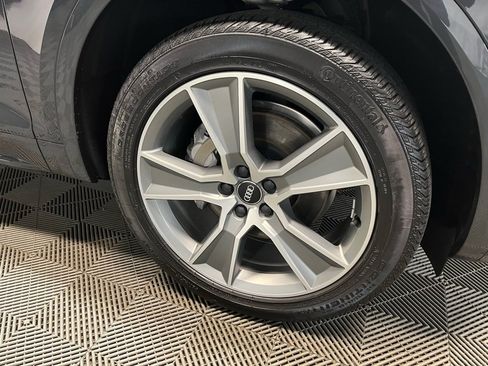 Used 2019 Audi Q5 Prestige image 3