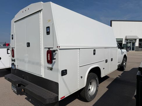 Used 2023 RAM 3500 Tradesman AWD/4WD image 9