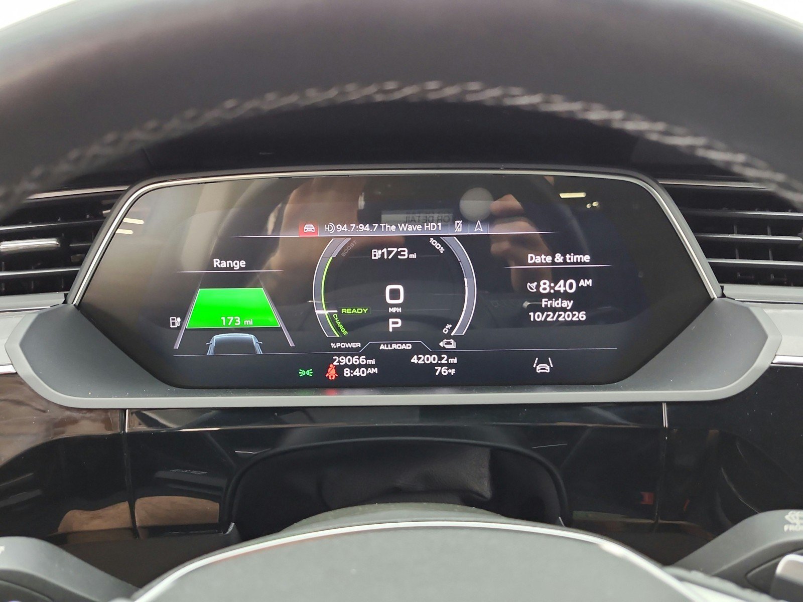 Used 2024 Audi Q8 e-tron Premium Plus AWD/4WD image 9