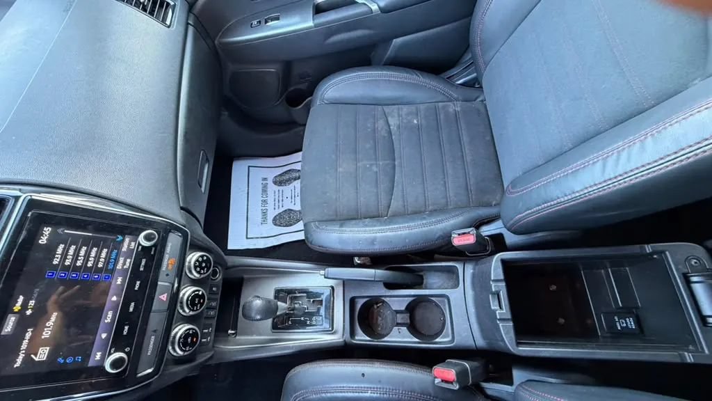 Used 2022 Mitsubishi Outlander Sport SE FWD image 27