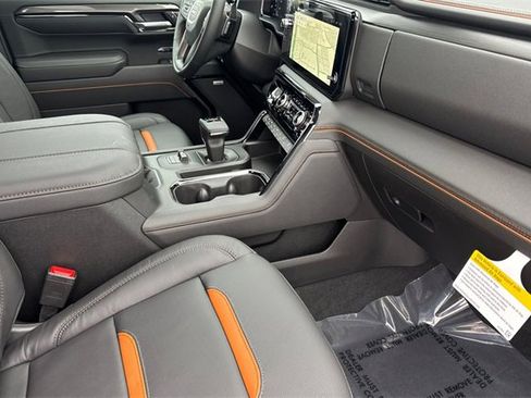 New 2026 GMC Sierra 1500 AT4 w/ AT4 Premium Package image 17