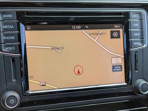 Used 2016 Volkswagen Passat 1.8T image 27