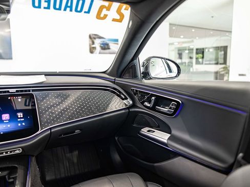 Used 2025 Mercedes-Benz E 450 4MATIC Sedan w/ Winter Package image 36