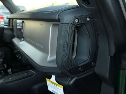 Used 2025 Ford Bronco Outer Banks image 28