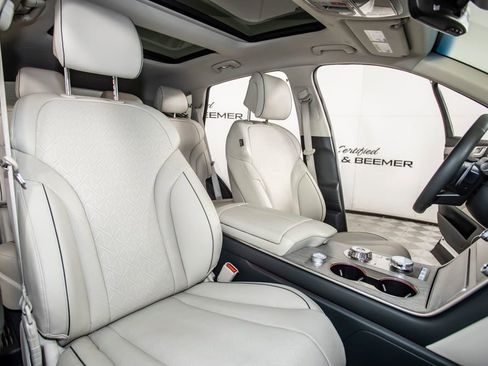 Used 2025 Genesis GV80 2.5T Prestige image 21