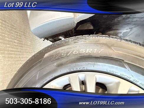 Used 2013 Chrysler Town & Country Limited w/ Luxury Group FWD image 57