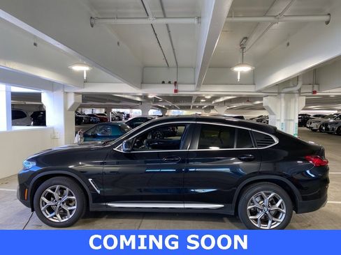 Used 2024 BMW X4 xDrive30i w/ Parking Assistance Package image 2