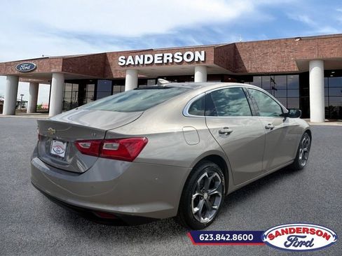 Used 2023 Chevrolet Malibu LT w/ Driver Confidence Package FWD image 3